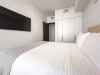 Luxe Miami Apartment, Great Views, 2 Baths, Downtown Oasis with Premium Amenities