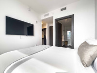 Luxe Miami Apartment, Great Views, Downtown Oasis with Premium Amenities