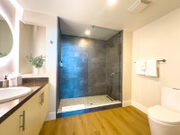 New Room, Bay Front, Free Pool, Parking