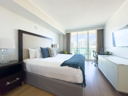 Double King Room, Sea View, FREE Parking, Pool, Gym, Wi-Fi