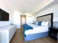 Double King Room, Sea View, FREE Parking, Pool, Gym, Wi-Fi