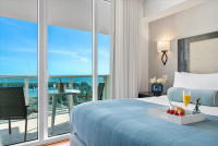 Best Bay View from Corner Private Apartment in Arya, Miami. FREE Parking, Gym, WI-FI