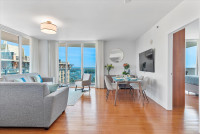 Great Views, Corner Balcony, Luxe Apartment. Free Pool and Park. Coconut Grove. Miami