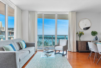 Great Views, Corner Balcony, Luxe Apartment. Free Pool and Park. Coconut Grove. Miami