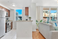 Great Views, Corner Balcony, Luxe Apartment. Free Pool and Park. Coconut Grove. Miami