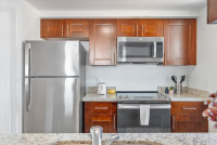 Great Views, Corner Balcony, Luxe Apartment. Free Pool and Park. Coconut Grove. Miami