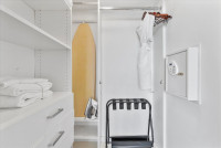 Great Views, Corner Balcony, Luxe Apartment. Free Pool and Park. Coconut Grove. Miami