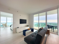 Stunning Bay and Park Views. Private 2BR/2BA Unit, Hotel Arya Coconut Grove, Miami