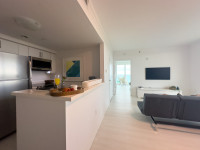 Stunning Bay and Park Views. Private 2BR/2BA Unit, Hotel Arya Coconut Grove, Miami