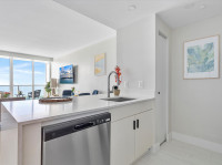 Amazing Sea Views Apartment. Sleeps 4 in Coconut Grove.