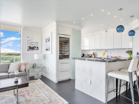 Great Views, Luxe Apartment. Free Pool and Park. Coconut Grove. Miami