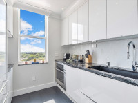 Great Views, Luxe Apartment. Free Pool and Park. Coconut Grove. Miami