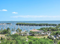 Great Views, Luxe Apartment. Free Pool and Park. Coconut Grove. Miami