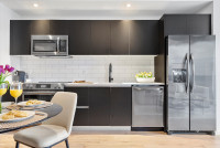 Luxe Miami Apartment, Great Views, Downtown Oasis with Premium Amenities
