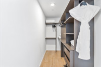 Luxe Miami Apartment, Great Views, Downtown Oasis with Premium Amenities