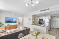 NEW Front Ocean View! Wrap-around Balcony. Free Pool, Park. Hotel Arya, Miami