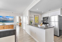 NEW Front Ocean View! Wrap-around Balcony. Free Pool, Park. Hotel Arya, Miami