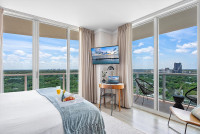 NEW Front Ocean View! Wrap-around Balcony. Free Pool, Park. Hotel Arya, Miami