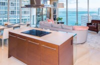 Front Ocean Views in Exquisite Corner Apartment. Brickell, Miami