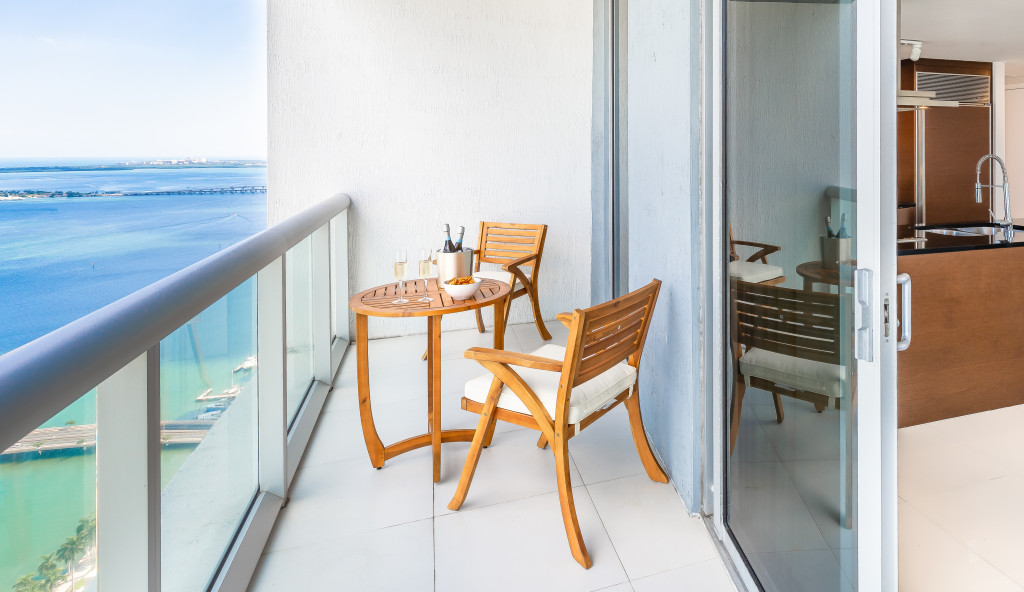 Corner Apartment with Great View of Key Biscayne & Miami River, Icon Brickell Residences