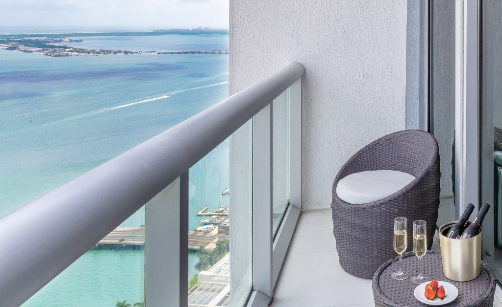 Bay & City Views, High Floor, Icon Residences, Miami, Brickell. Free SPA, Sauna, WI-FI,