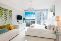 Front Bay View and City View. Newly refurbished Apartment at Icon Private Residences, Brickell, Miami