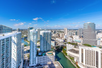 Newly Redesigned Apartment, 46th floor. Free Pool, SPA, Wi-Fi, Saunas. Brickell, Miami