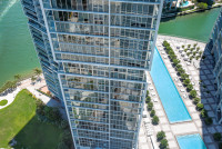 Breathtaking Views of Biscayne Bay and Miami River. Icon Brickell Residences.