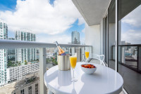 Brickell, City & River Views, Icon Brickell Residences. Free Pool, SPA, Wi-Fi