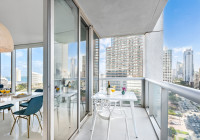 Frontal Ocean Views. Newly refurbished Apartment, Icon Residences, Brickell, Miami