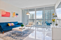 Great Views to the Miami River and the Biscayne Bay. Brickell, Miami