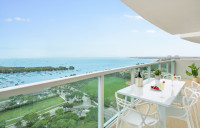 Remodeled 2 BDRM Art Deco Style Apart in Coconut Grove. Stunning Bay Views. FREE Parking, Gym, WI-FI