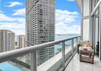 Sea, Pool, River Views at the Best Place in Miami, Icon Brickell, Miami