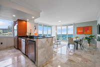 Remodeled Dec 2021, 2 BDRM Apart in Coconut Grove. Stunning Bay Views. FREE Parking, Gym, WI-FI