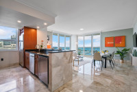 Remodeled Dec 2021, 2 BDRM Apart in Coconut Grove. Stunning Bay Views. FREE Parking, Gym, WI-FI
