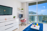 New Apartment. Brickell. River & City View. Free SPA, WI-FI, Pool, Gym