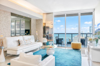 Unobstructed Front Bay View from the 48th Floor. Pool, Sauna, Gym. Icon Brickell