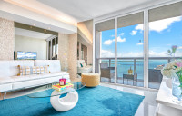 Unobstructed Front Bay View from the 48th Floor. Pool, Sauna, Gym. Icon Brickell