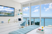 Unobstructed Front Bay View from the 48th Floor. Pool, Sauna, Gym. Icon Brickell