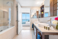 Unobstructed Front Bay View from the 48th Floor. Pool, Sauna, Gym. Icon Brickell
