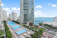 Frontal Ocean Views , 'Miami Chic' Corner Property. Free SPA. WI-FI. Brickell, Miami