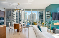 Frontal Ocean Views , 'Miami Chic' Corner Property. Free SPA. WI-FI. Brickell, Miami