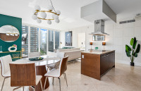 Frontal Ocean Views , 'Miami Chic' Corner Property. Free SPA. WI-FI. Brickell, Miami