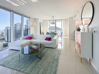 Unobstructed View of the Bay from Corner Apartment. Icon Residences, Brickell, Miami